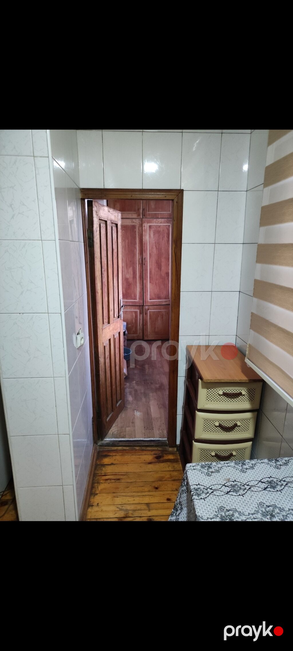 Maklerlər Narahat Etməsin Qaraçuxur qəsəbəsində, "Dostluq" marketlə — Mənzil, Bakı (9)