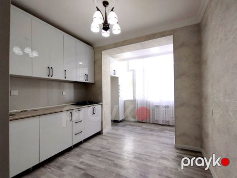 Satılır 2 otaqlı köhnə tikili 60 m² — Bakı