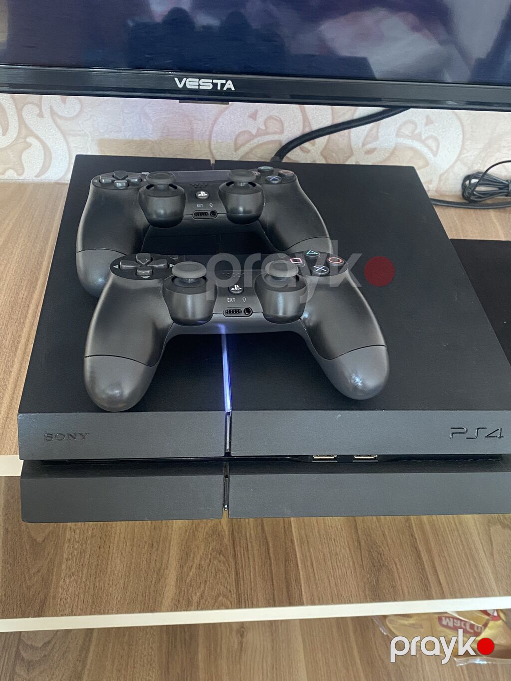 Sony PlayStation 4 (PS4) – original “Fat” model, qara rəng. Komplekt — Oyun konsolları, Şəmkir (4)
