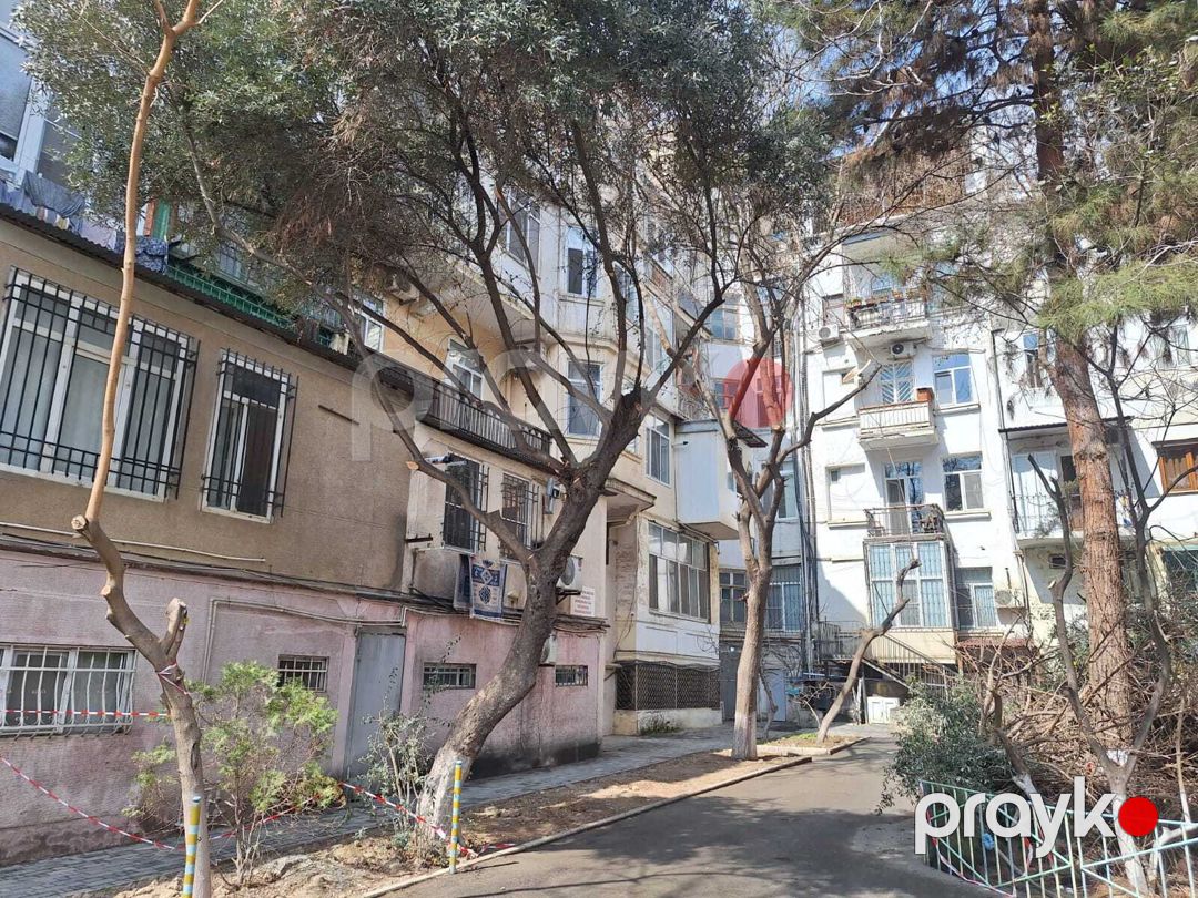 Satılır 2 otaqlı köhnə tikili 55 m² — Mənzil, Bakı (3)