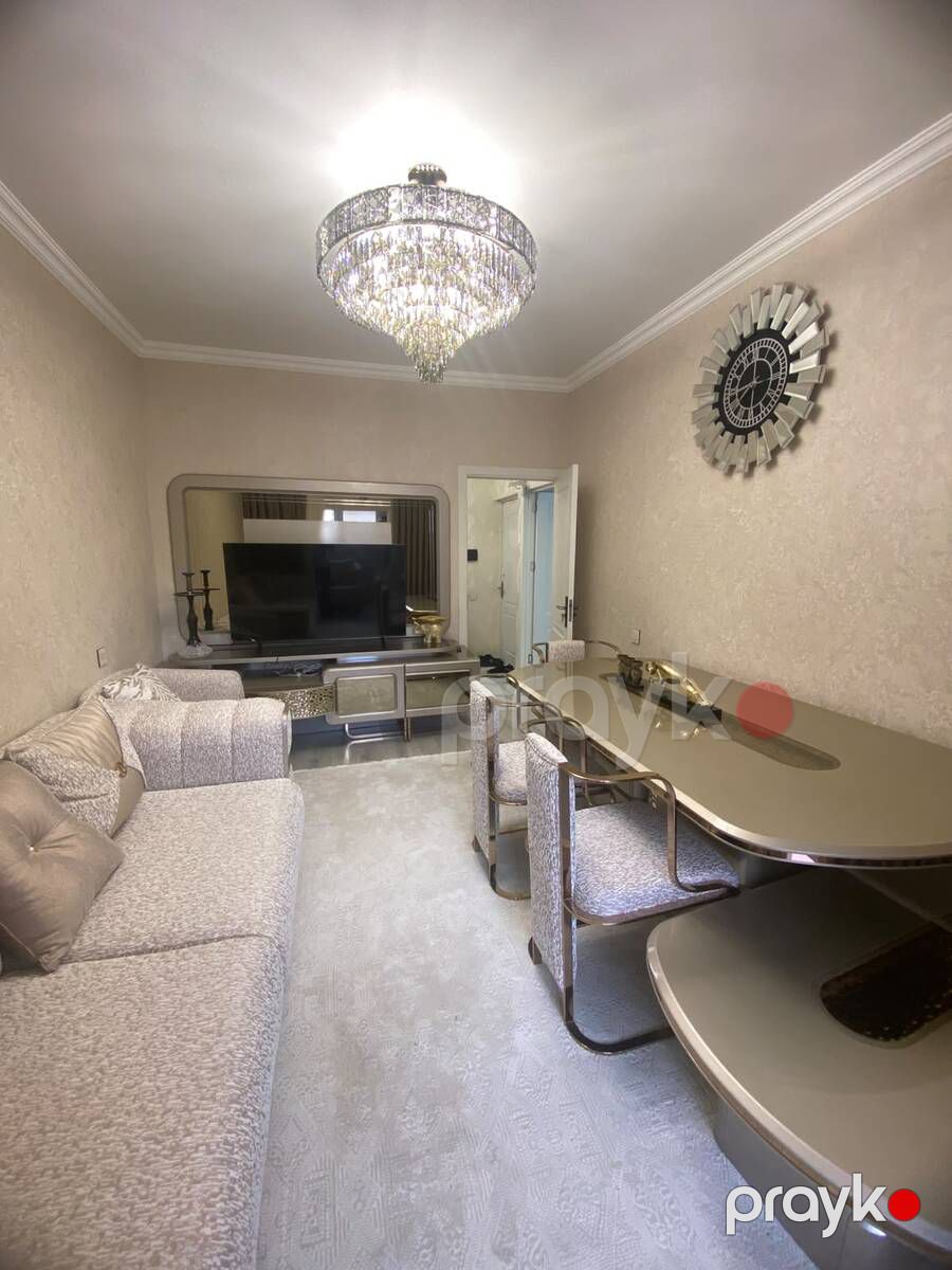Satılır 2 otaqlı köhnə tikili 65 m² — Mənzil, Bakı (2)