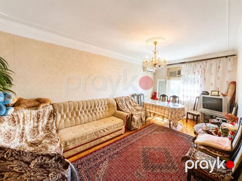 Satılır 3 otaqlı köhnə tikili 65 m² — Bakı