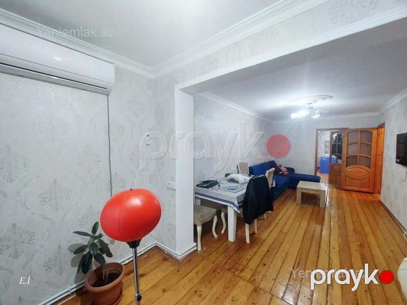 Satılır 3 otaqlı Bina evi menzil (Köhnə tikili), 75 m², 8-ci mikrorayon — Mənzil, Sumqayıt (2)