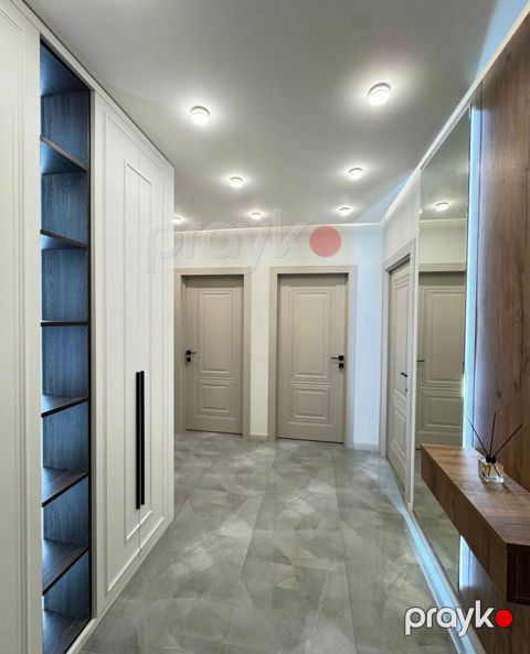 Satılır 3 otaqlı köhnə tikili 90 m² — Bakı