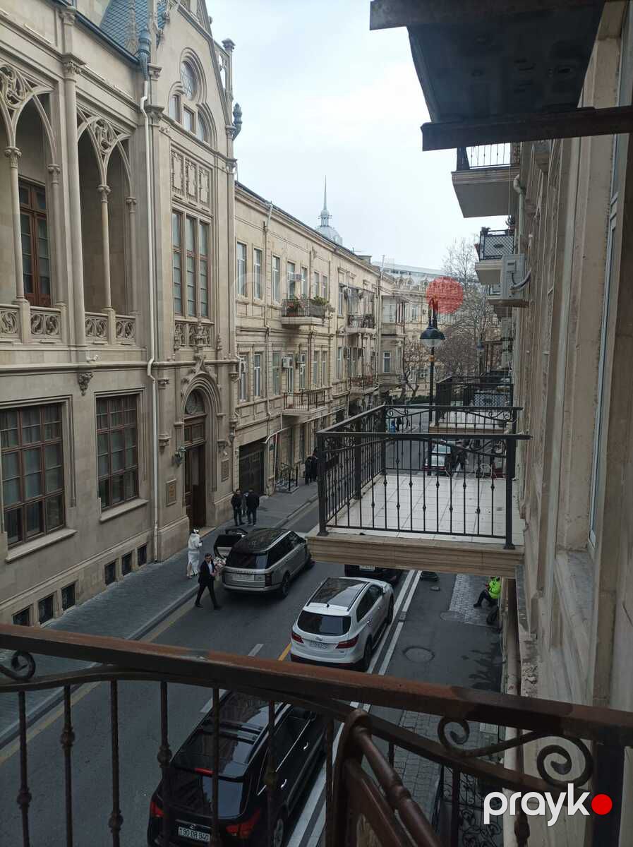 Satılır 2 otaqlı köhnə tikili 60 m² — Mənzil, Bakı (4)