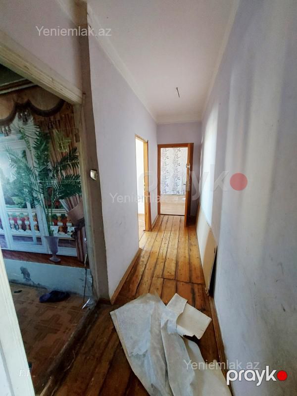 Satılır 4 otaqlı Bina evi menzil (Köhnə tikili), 85 m², 10-cu mikrorayon — Mənzil, Sumqayıt (12)