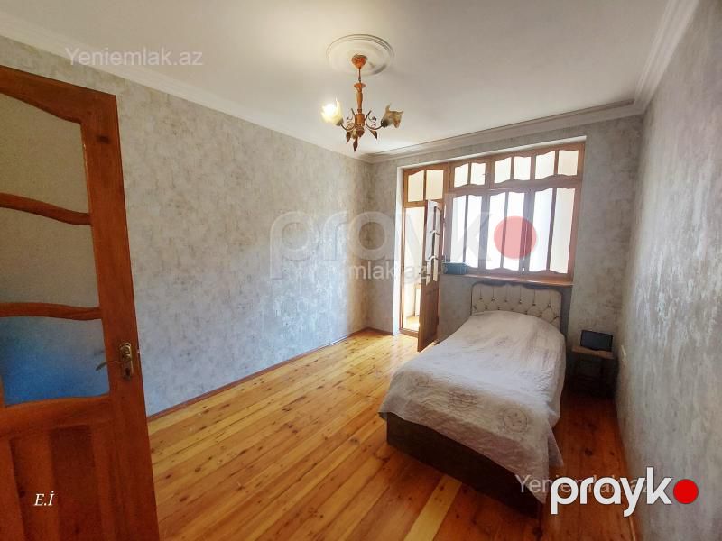 Satılır 3 otaqlı Bina evi menzil (Köhnə tikili), 72 m², 10-cu mikrorayon — Mənzil, Sumqayıt (3)
