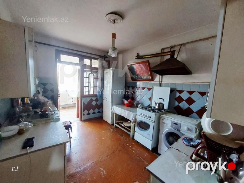 Satılır 5 otaqlı Bina evi menzil (Köhnə tikili), 100 m², 17-ci mikrorayon — Mənzil, Sumqayıt (11)