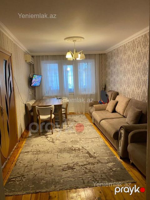 Satılır 2 otaqlı Bina evi menzil (Köhnə tikili), 48 m², 4-cü mikrorayon — Sumqayıt