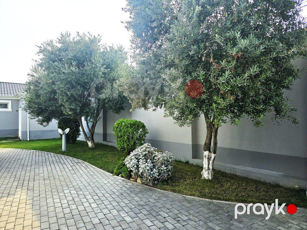 Satılır 5 otaqlı həyət evi/bağ evi 500 m² — Ev, villa, Bakı (11)