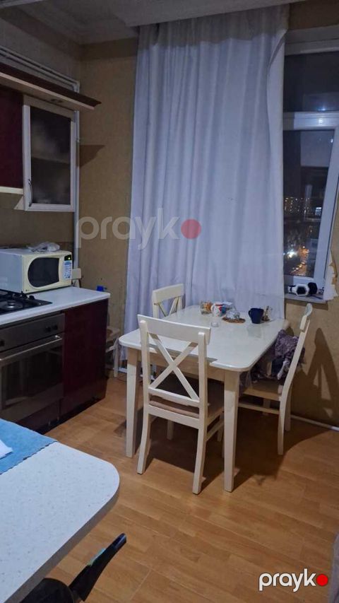 İcarəyə verilir 3 otaqlı köhnə tikili 100 m²