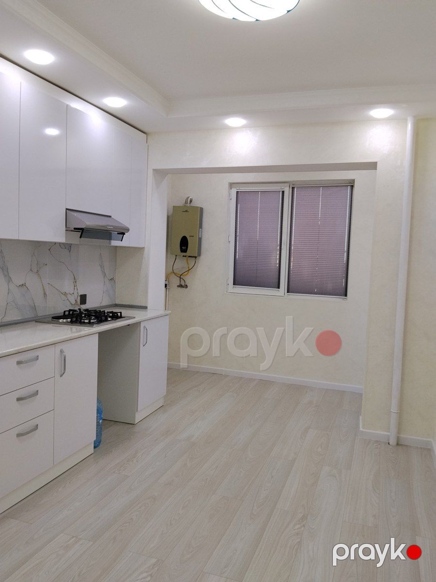 Satılır 2 otaqlı köhnə tikili 62 m² — Mənzil, Bakı (7)