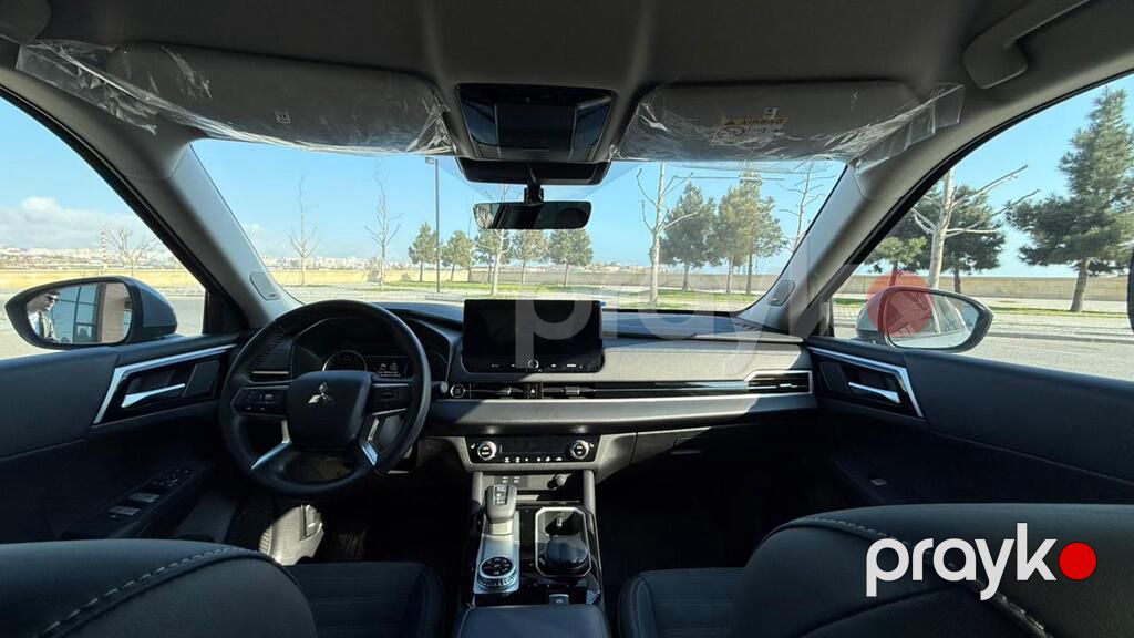 Mitsubishi Outlander, 2.4 L, 22.7 kWh, 2025 il, 3 810 km — Avtomobillər, Bakı (6)