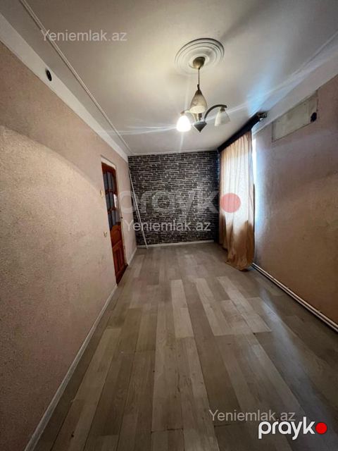 Satılır 2 otaqlı Bina evi menzil (Köhnə tikili), 45 m², 8-ci mikrorayon — Sumqayıt