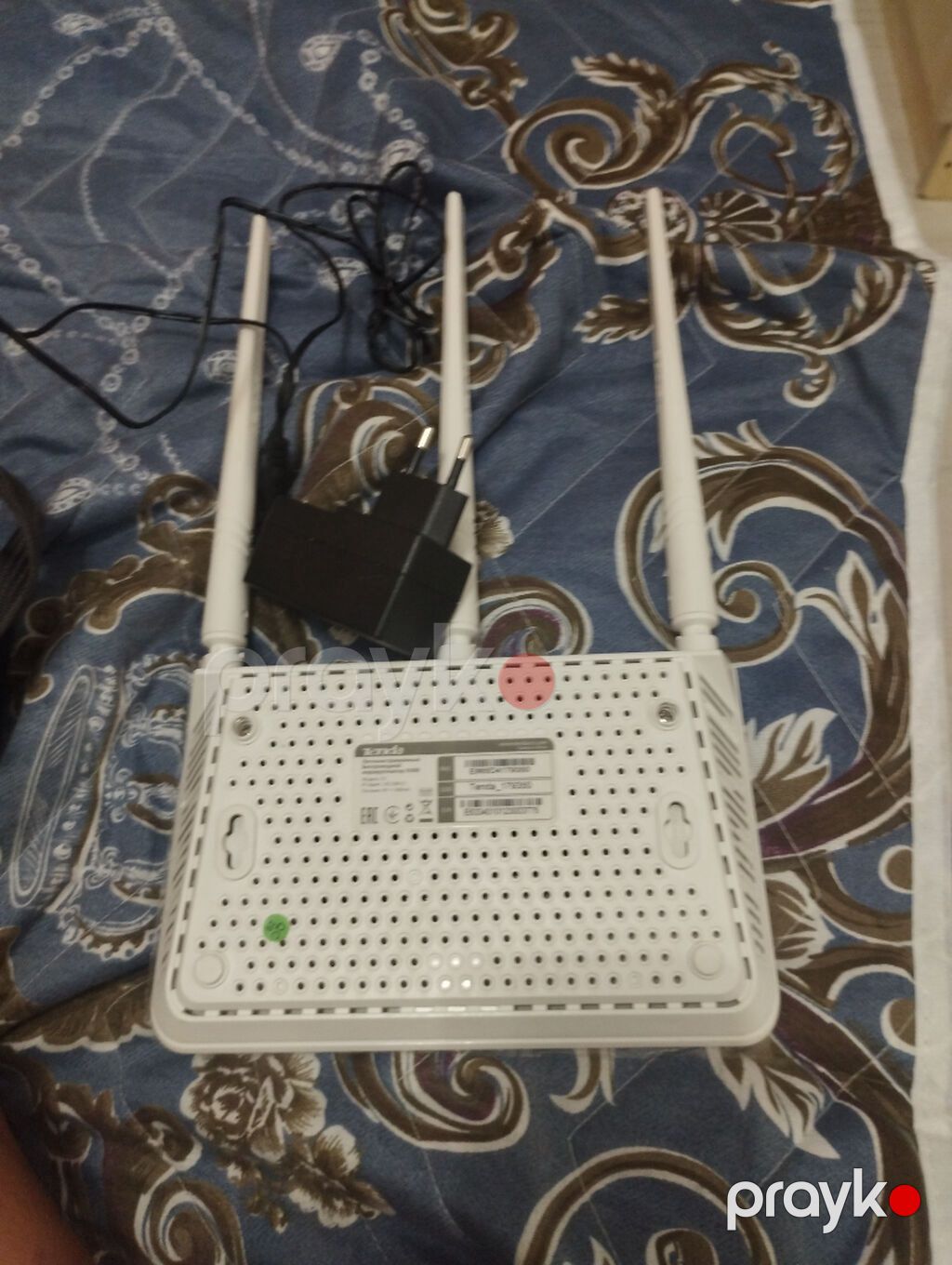 Salam wifi isledilmeyb qiymətde endirim olmayacaq bow bow adamlar — Şəbəkə və server avadanlığı, Bakı (2)
