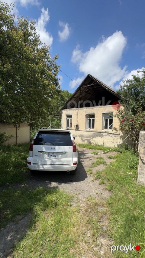 Satılır 2 otaqlı həyət evi/bağ evi 68 m² — Şəmkir
