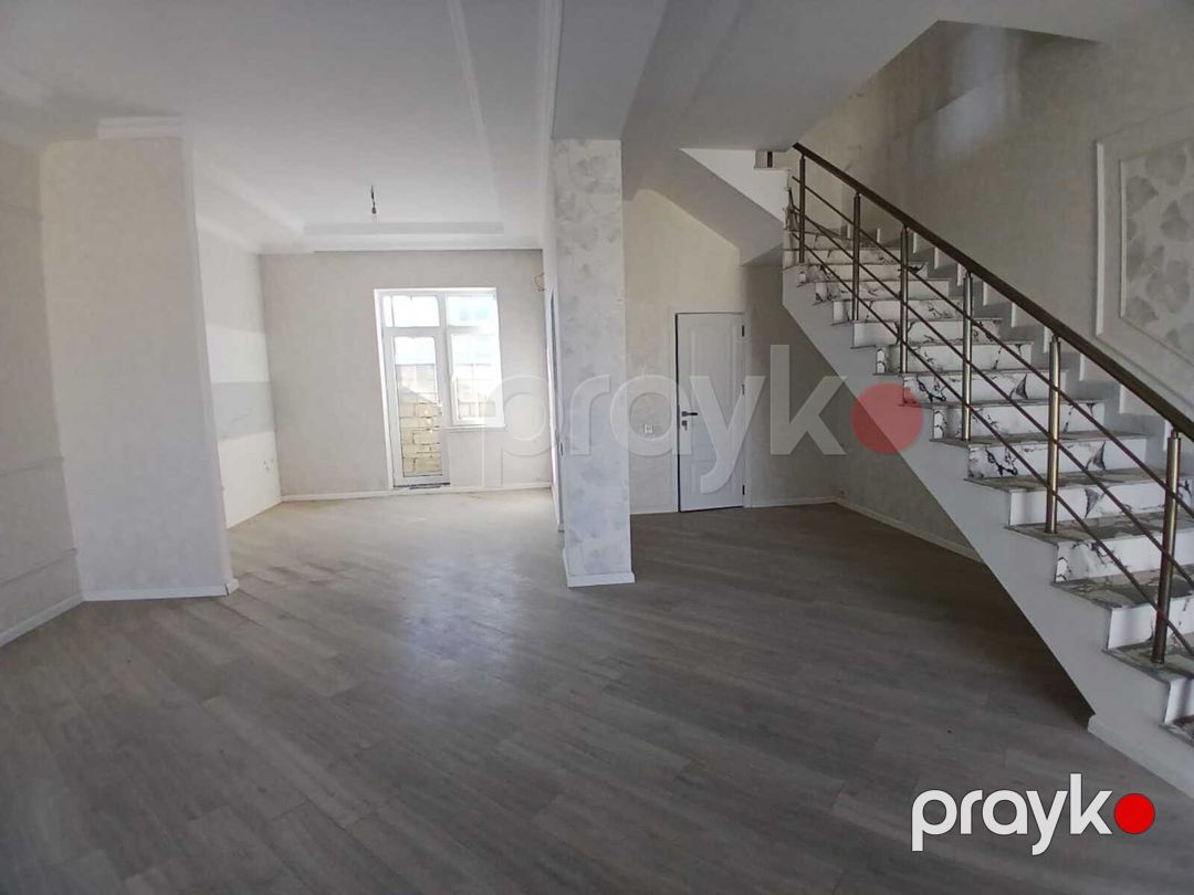 Satılır 5 otaqlı həyət evi/bağ evi 200 m² — Ev, villa, Bakı (12)