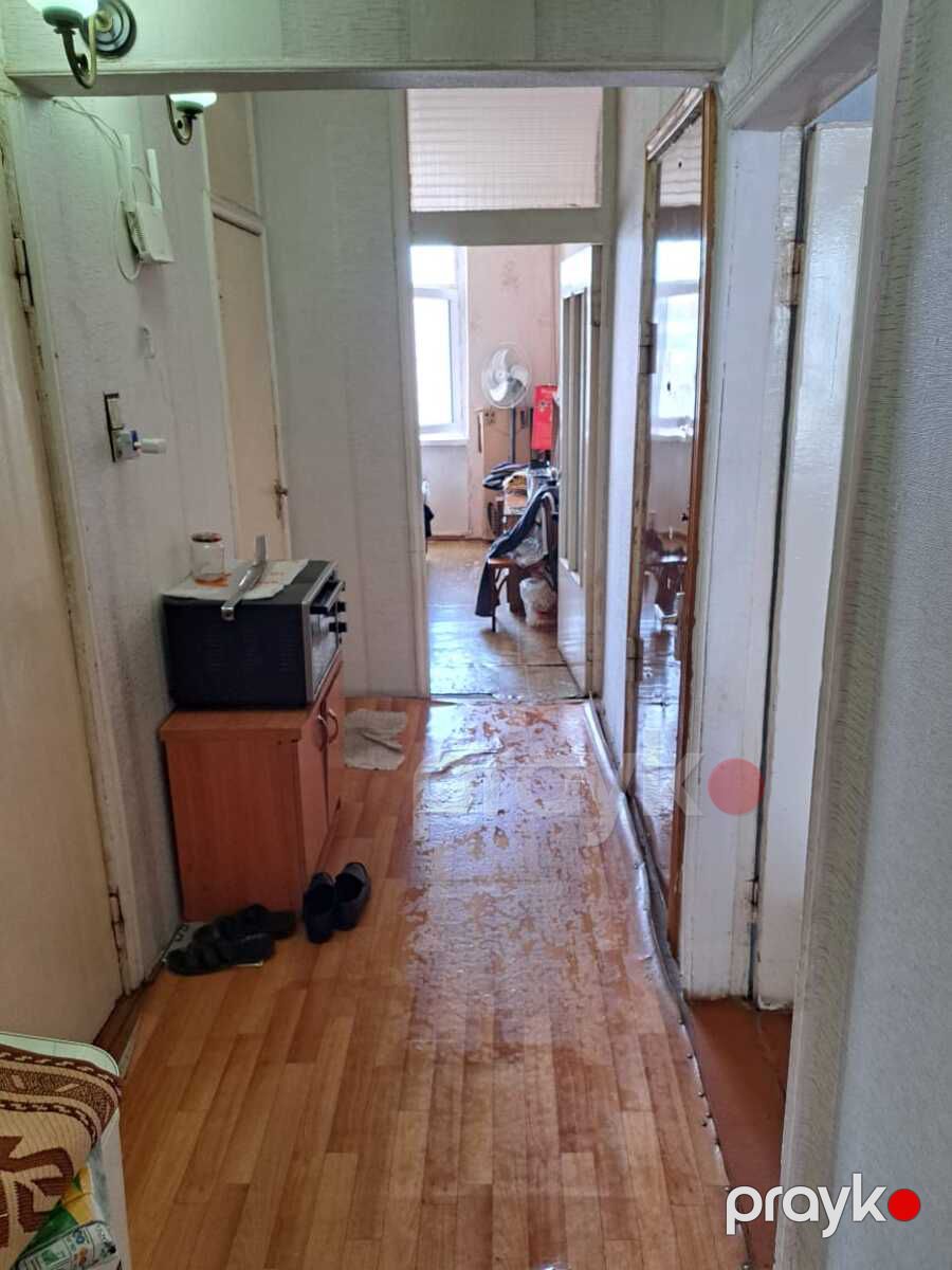Satılır 2 otaqlı köhnə tikili 60 m² — Mənzil, Bakı (8)