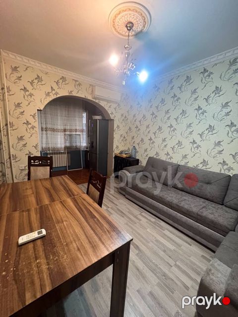 İcarəyə verilir 3 otaqlı köhnə tikili 65 m² — Bakı