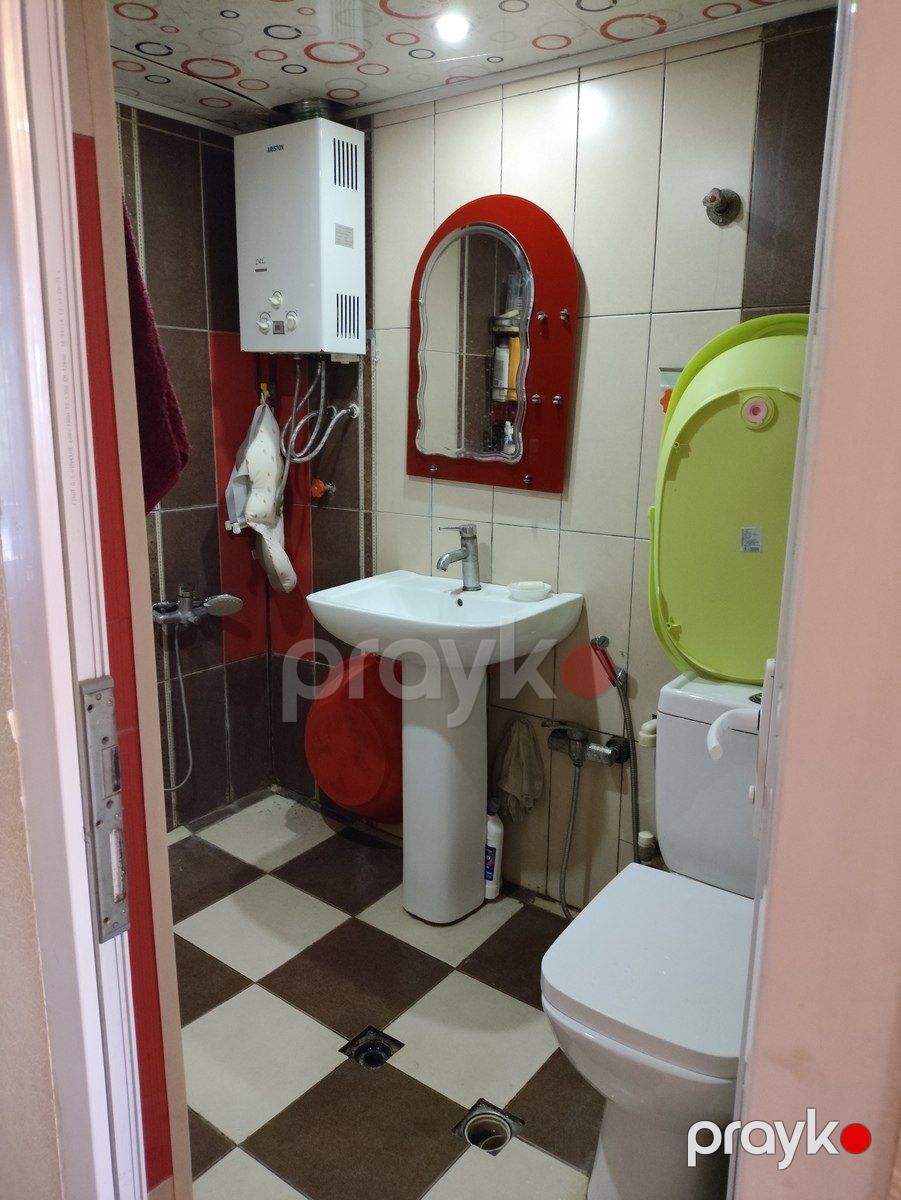 Satılır 2 otaqlı köhnə tikili 49 m² — Mənzil, Bakı (6)