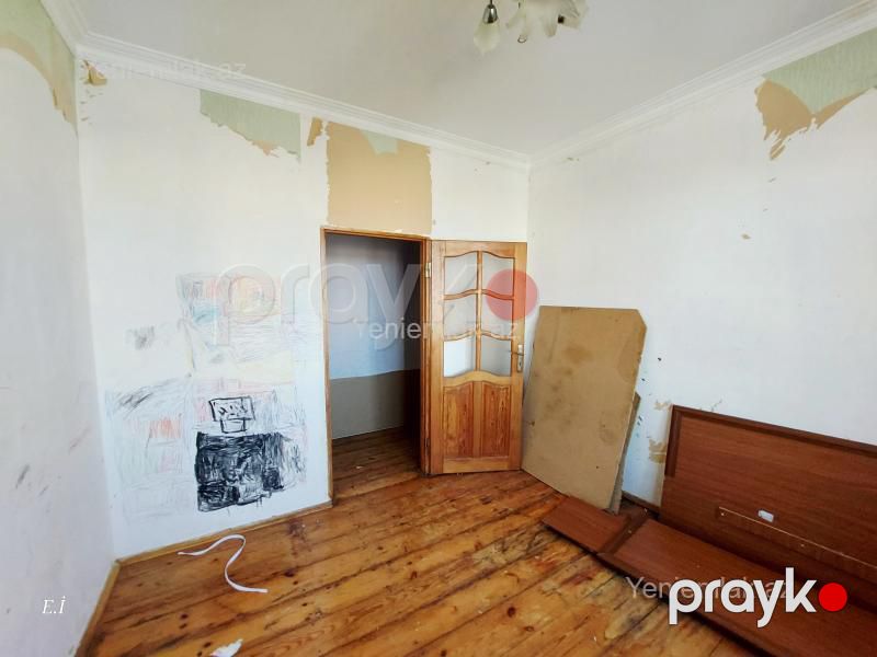 Satılır 4 otaqlı Bina evi menzil (Köhnə tikili), 85 m², 10-cu mikrorayon — Mənzil, Sumqayıt (5)