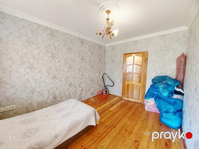 Satılır 3 otaqlı Bina evi menzil (Köhnə tikili), 72 m², 10-cu mikrorayon — Mənzil, Sumqayıt (4)