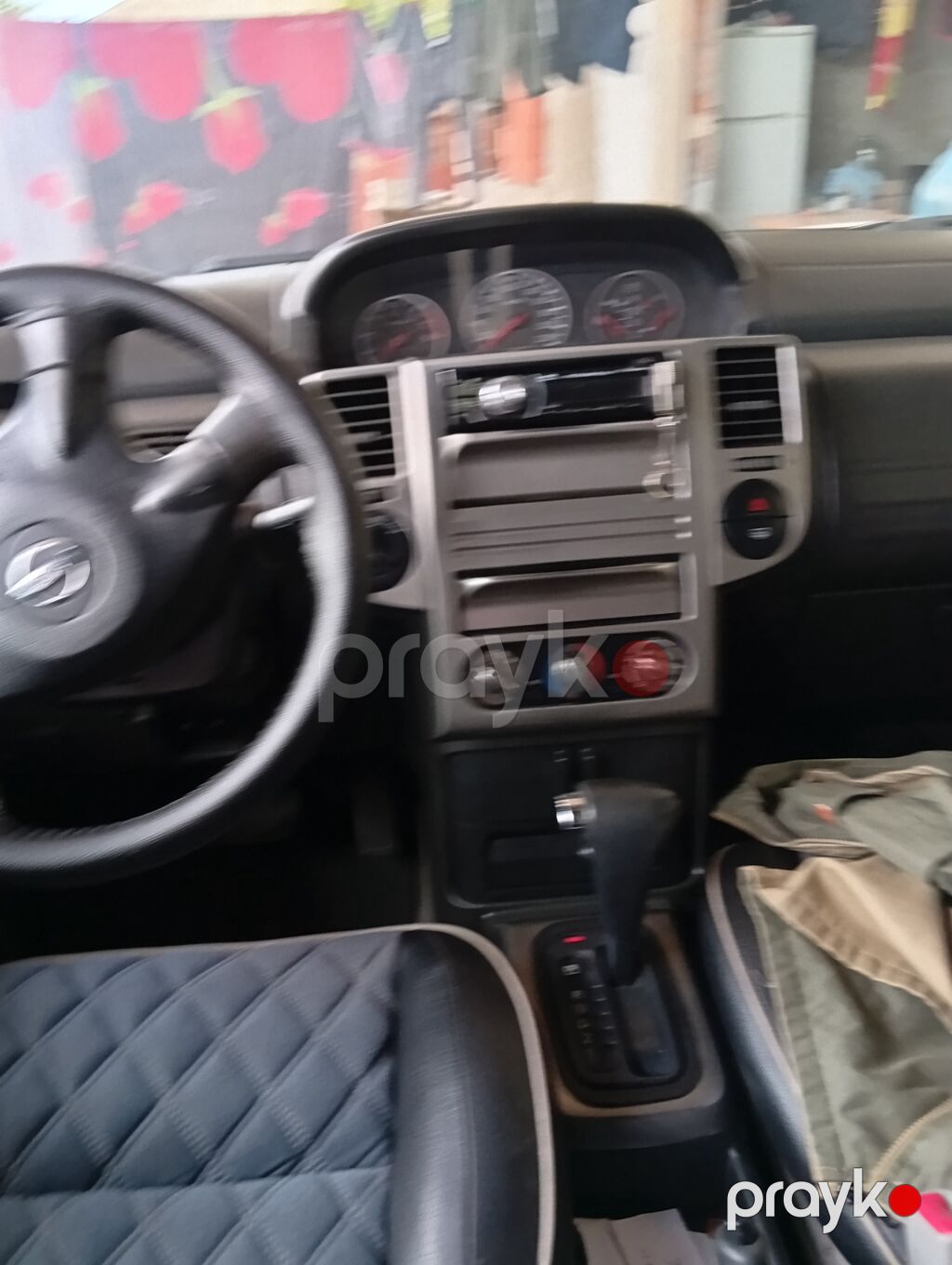 Nissan X-Trail, ağ rəng, 5 nəfərlik şəhər və kənar yol üçün praktik — Avtomobillər, Digah (9)