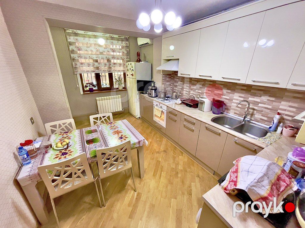 Satılır 4 otaqlı köhnə tikili 120 m² — Mənzil, Bakı (8)