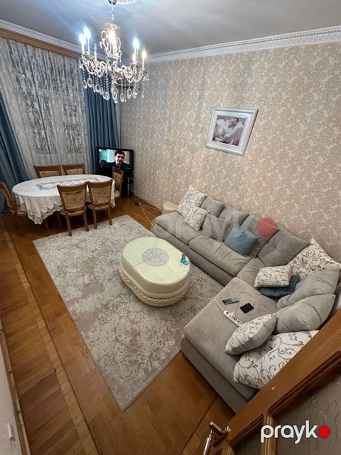 Satılır 3 otaqlı köhnə tikili 85 m²