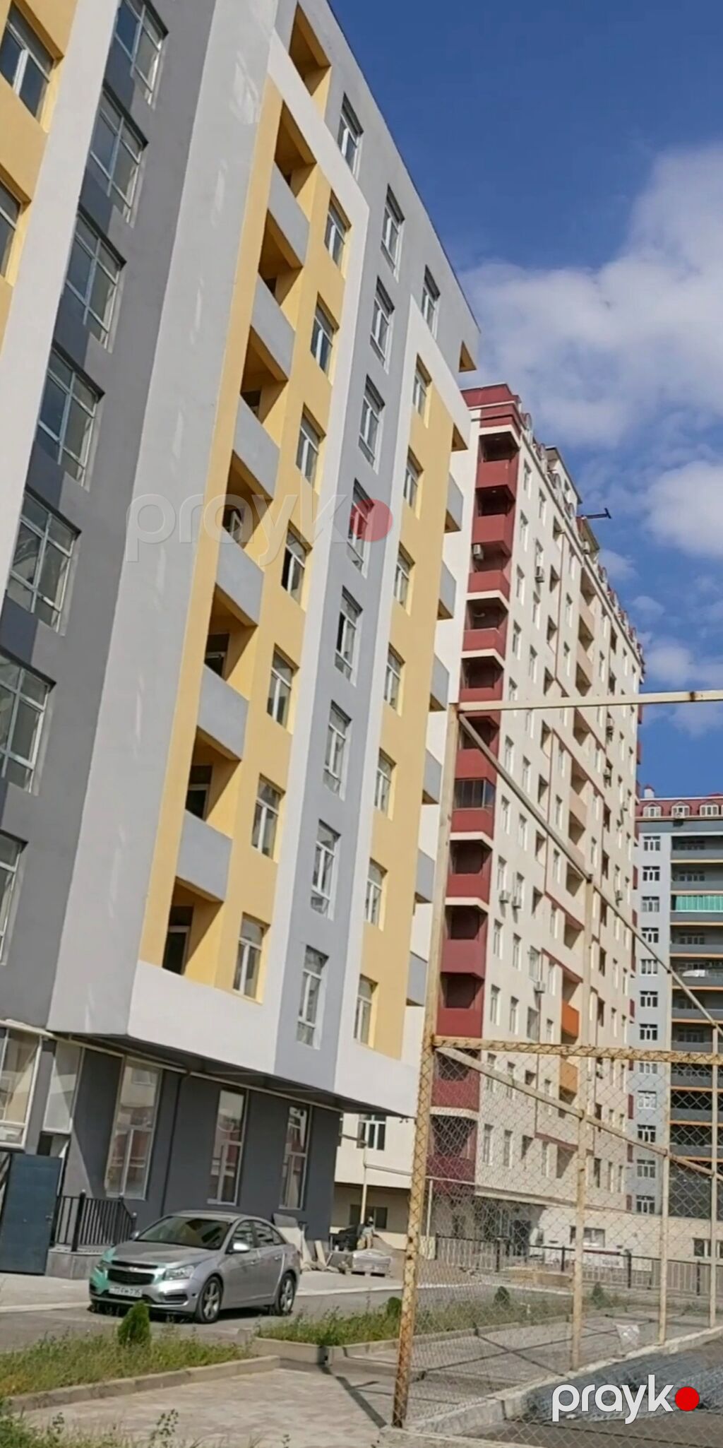 Şair Əliağa Vahid heykəlnin yanında Xəzri mtk bina mənzil satıram 2 — Mənzil, Masazır (3)