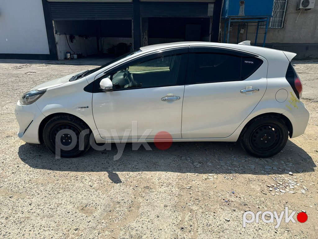Toyota Aqua, 1.5 L, 0.9 kWh, 2019 il, 175 000 km — Avtomobillər, Bakı (5)