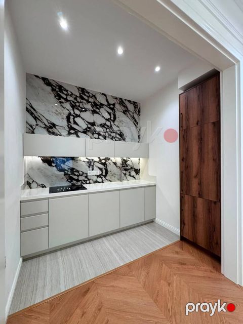 Satılır 2 otaqlı yeni tikili 100 m² — Bakı