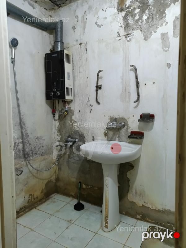 Satılır 2 otaqlı Bina evi menzil (Köhnə tikili), 54 m², 17-ci mikrorayon — Mənzil, Sumqayıt (11)