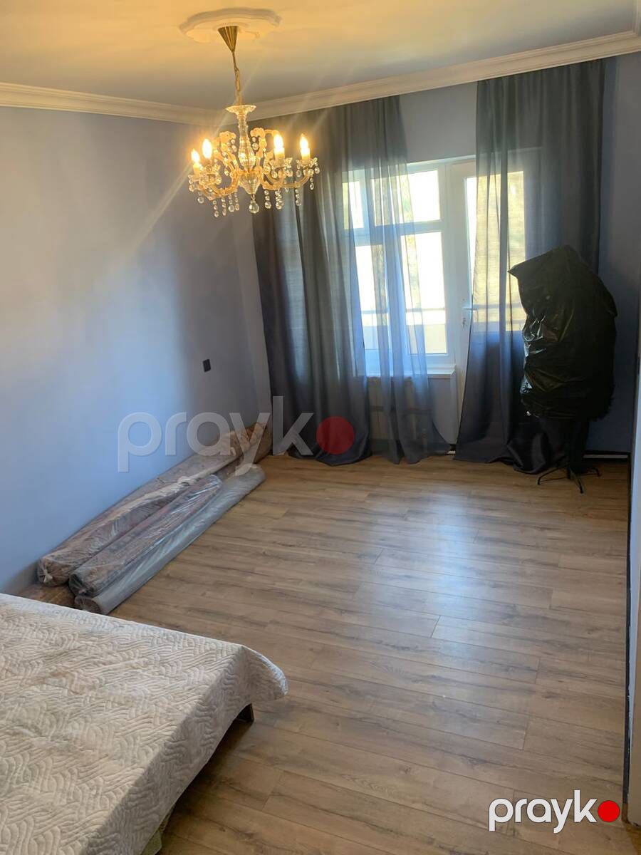 Satılır 5 otaqlı köhnə tikili 107 m² — Mənzil, Bakı (7)