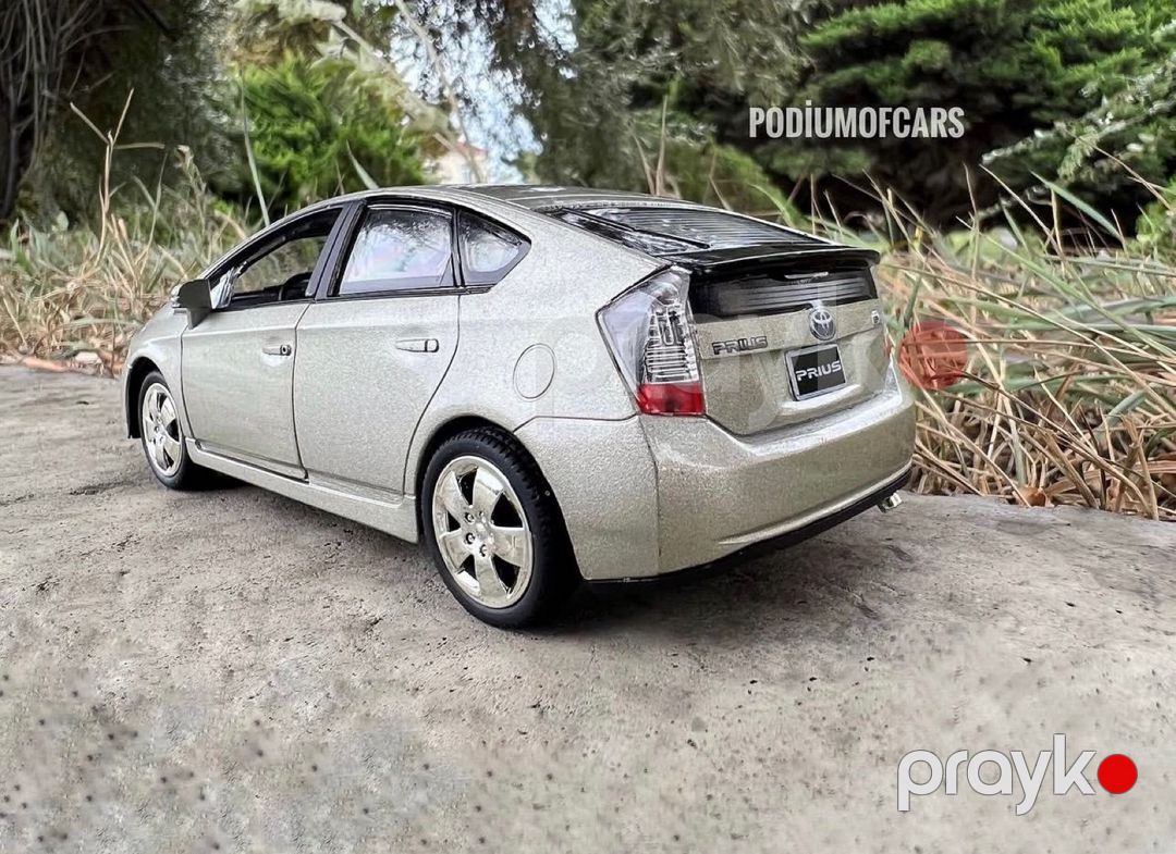 Toyota Prius modeli — Kolleksiyalar, Bakı (3)