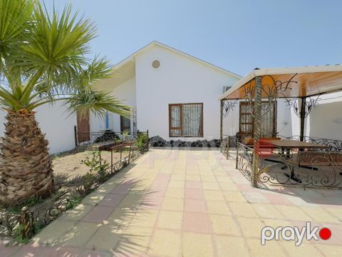 Bağ evi, Qala qəs — Bakı