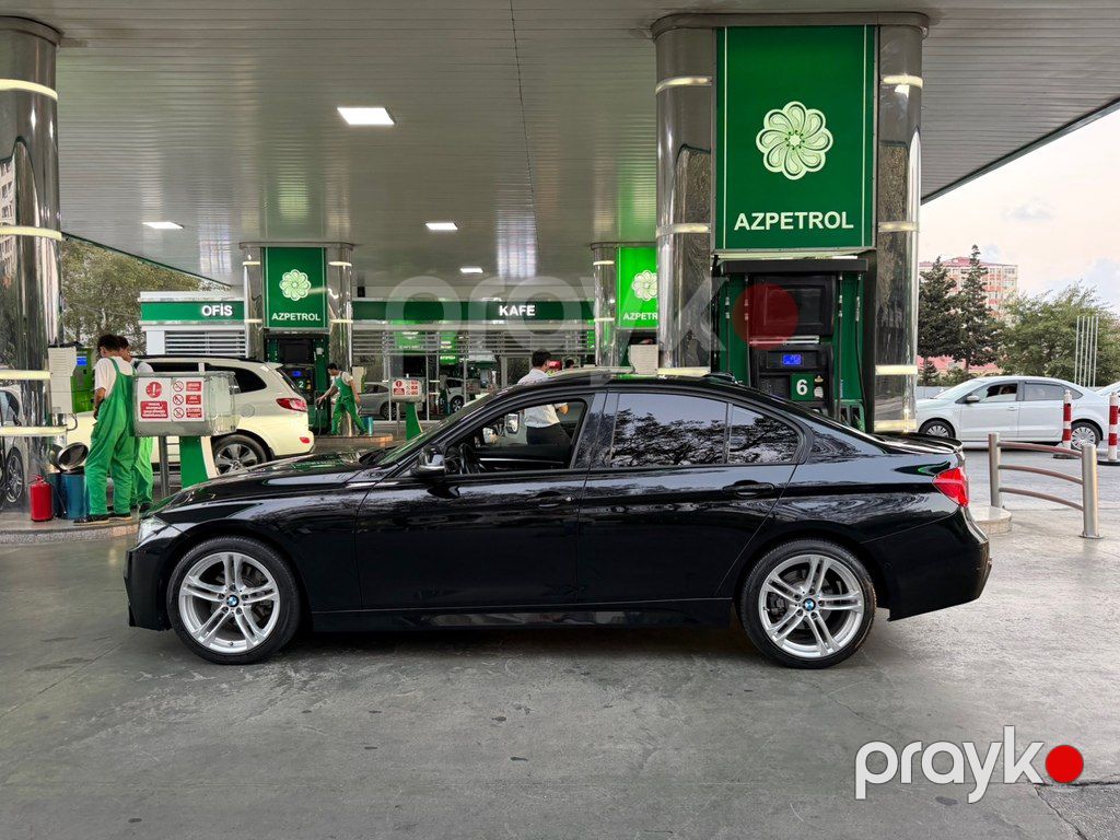 BMW 330, 2.0 L, 2016 il, 200 000 km — Avtomobillər, Bakı (10)