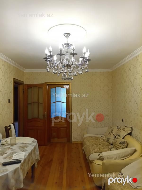Satılır 3 otaqlı Bina evi menzil (Köhnə tikili), 70 m², 8-ci mikrorayon — Mənzil, Sumqayıt (2)