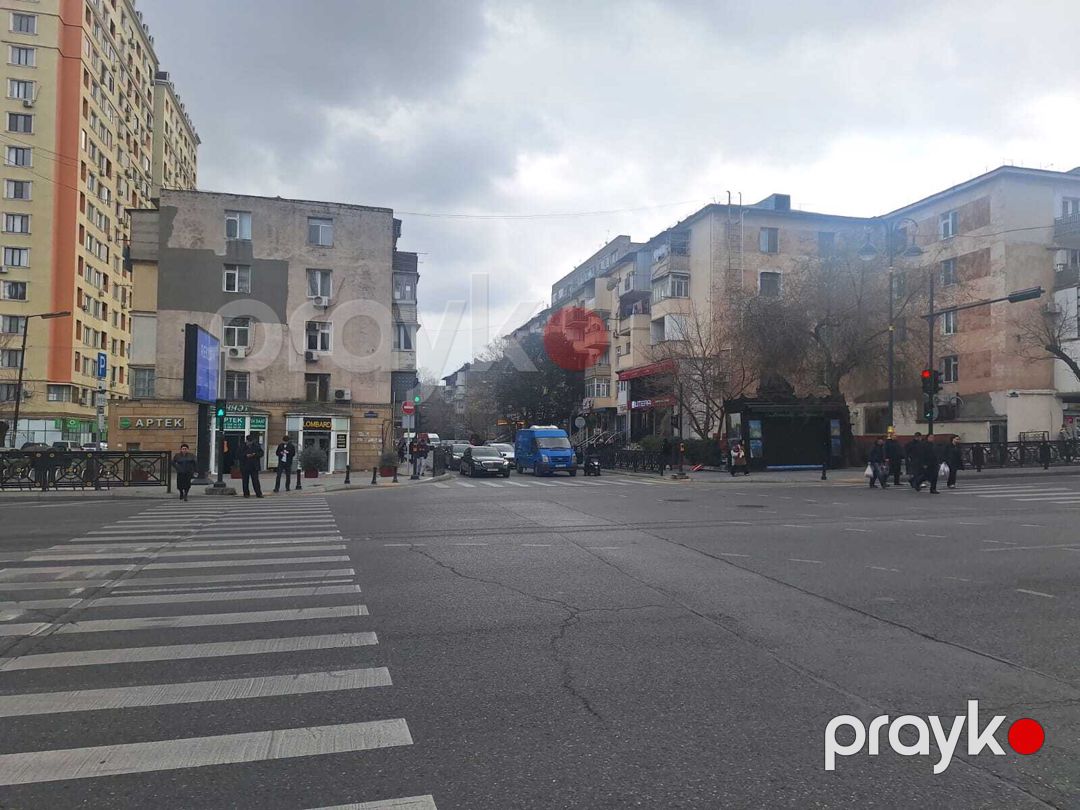 Satılır 3 otaqlı köhnə tikili 70 m² — Mənzil, Bakı (8)