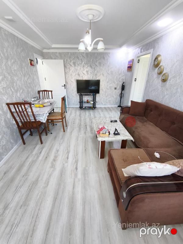 Satılır 2 otaqlı Bina evi menzil (Köhnə tikili), 60 m², 1-ci mikrorayon — Mənzil, Sumqayıt (8)