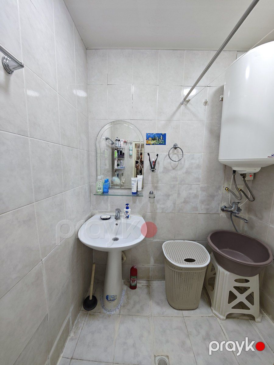 Satılır 2 otaqlı köhnə tikili 60 m² — Mənzil, Bakı (12)