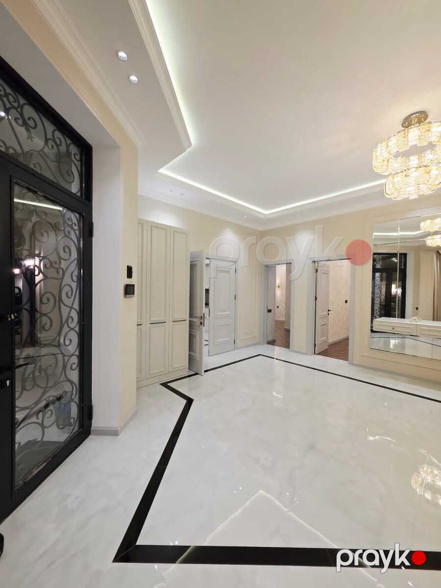 Satılır 4 otaqlı həyət evi/bağ evi 210 m² — Ev, villa, Bakı (9)