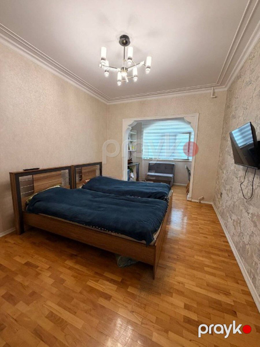 Satılır 4 otaqlı köhnə tikili 110 m² — Mənzil, Bakı (12)