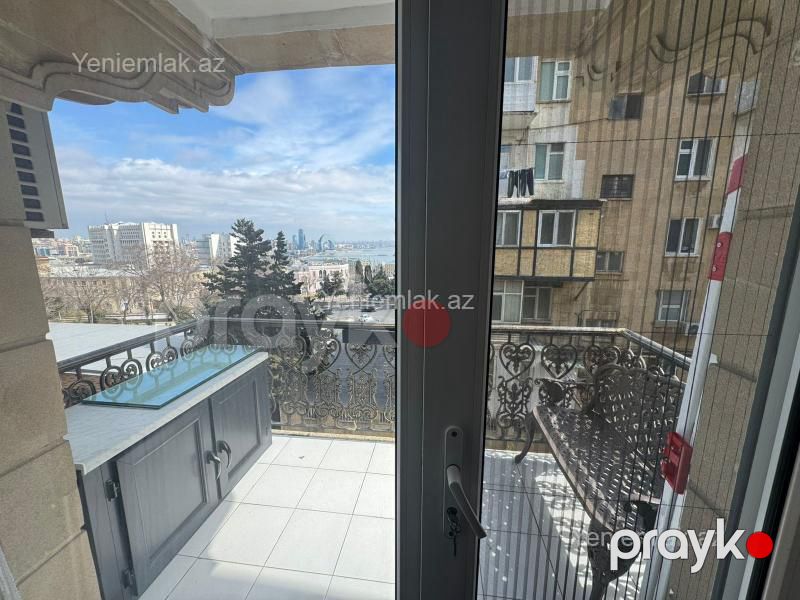 Satılır 2 otaqlı Bina evi menzil (Köhnə tikili), 50 m², Səbail rayonu — Mənzil, Bakı (11)