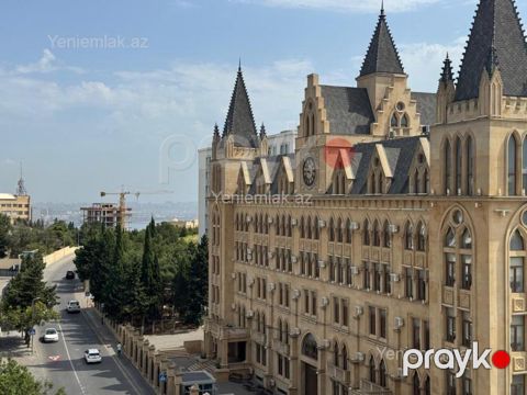 Satılır 4 otaqlı Bina evi menzil (Yeni tikili), 180 m², Səbail rayonu — Bakı