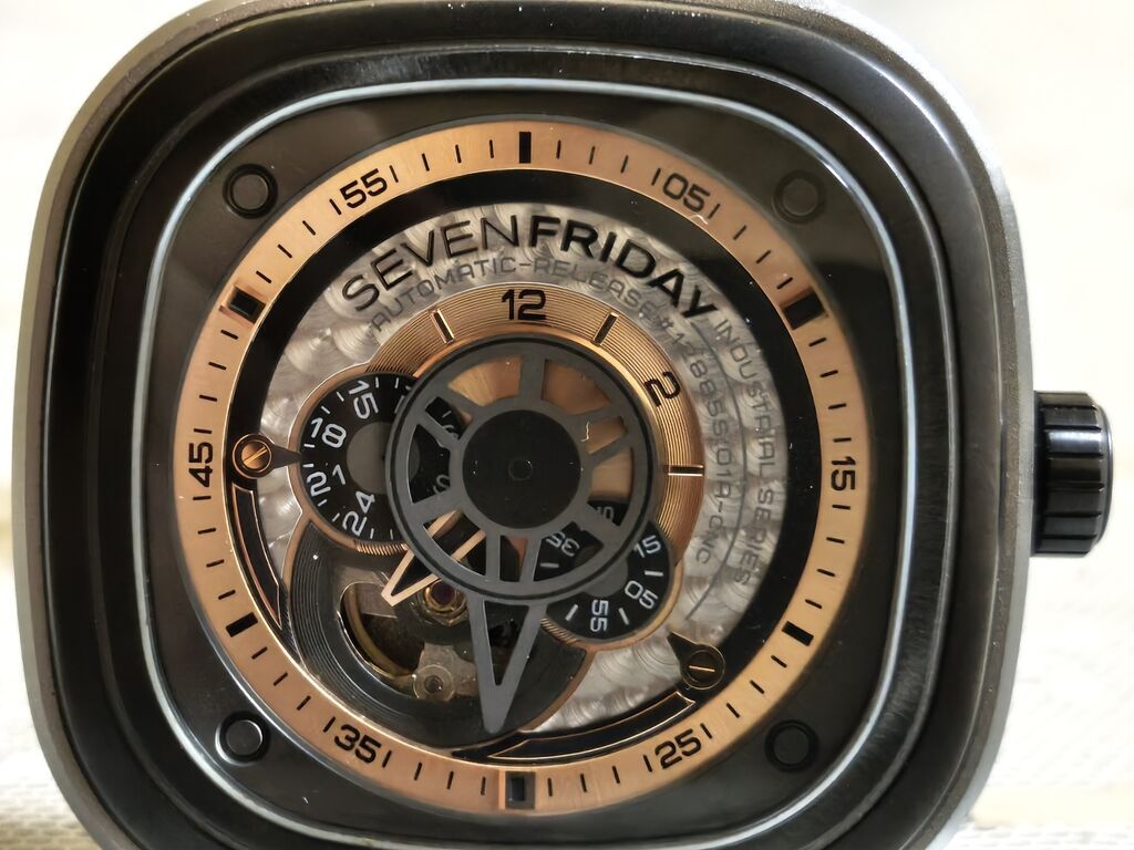 İşlənmiş, Qol saatı, Sevenfriday, rəng - Qara — Qol saatları, Sumqayıt (5)