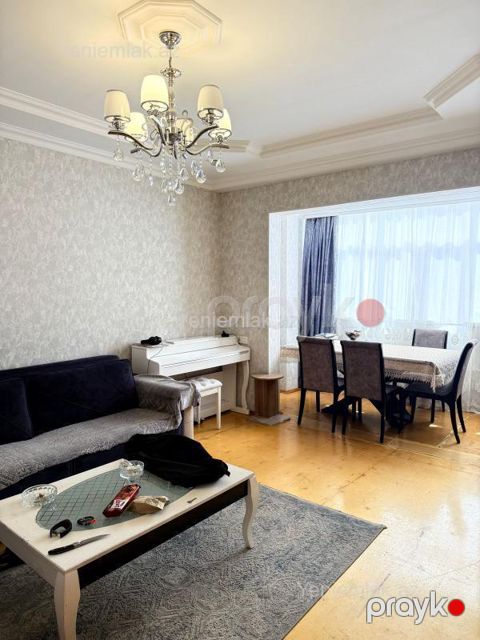 Satılır 3 otaqlı Bina evi menzil (Köhnə tikili), 90 m², 6-cı mikrorayon — Sumqayıt