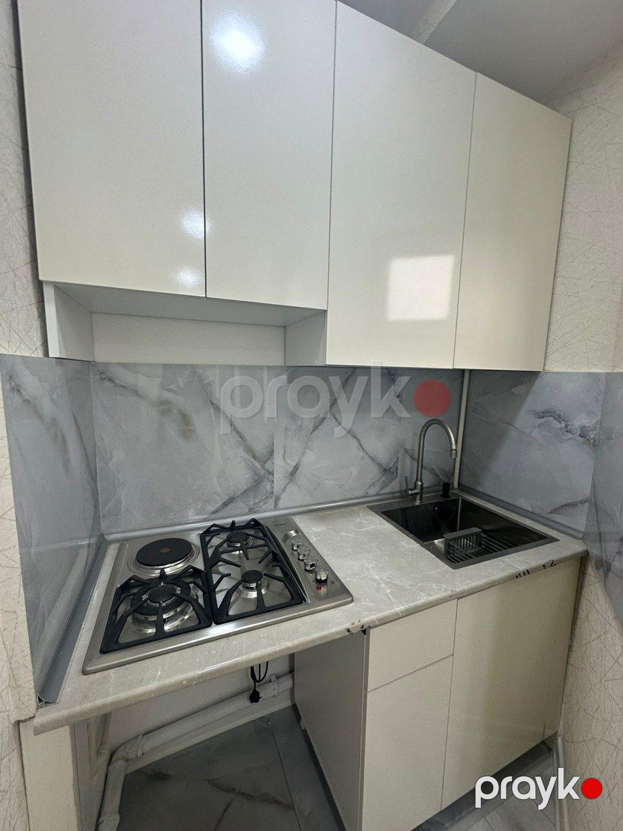 Satılır 1 otaqlı köhnə tikili 45 m² — Mənzil, Bakı (7)