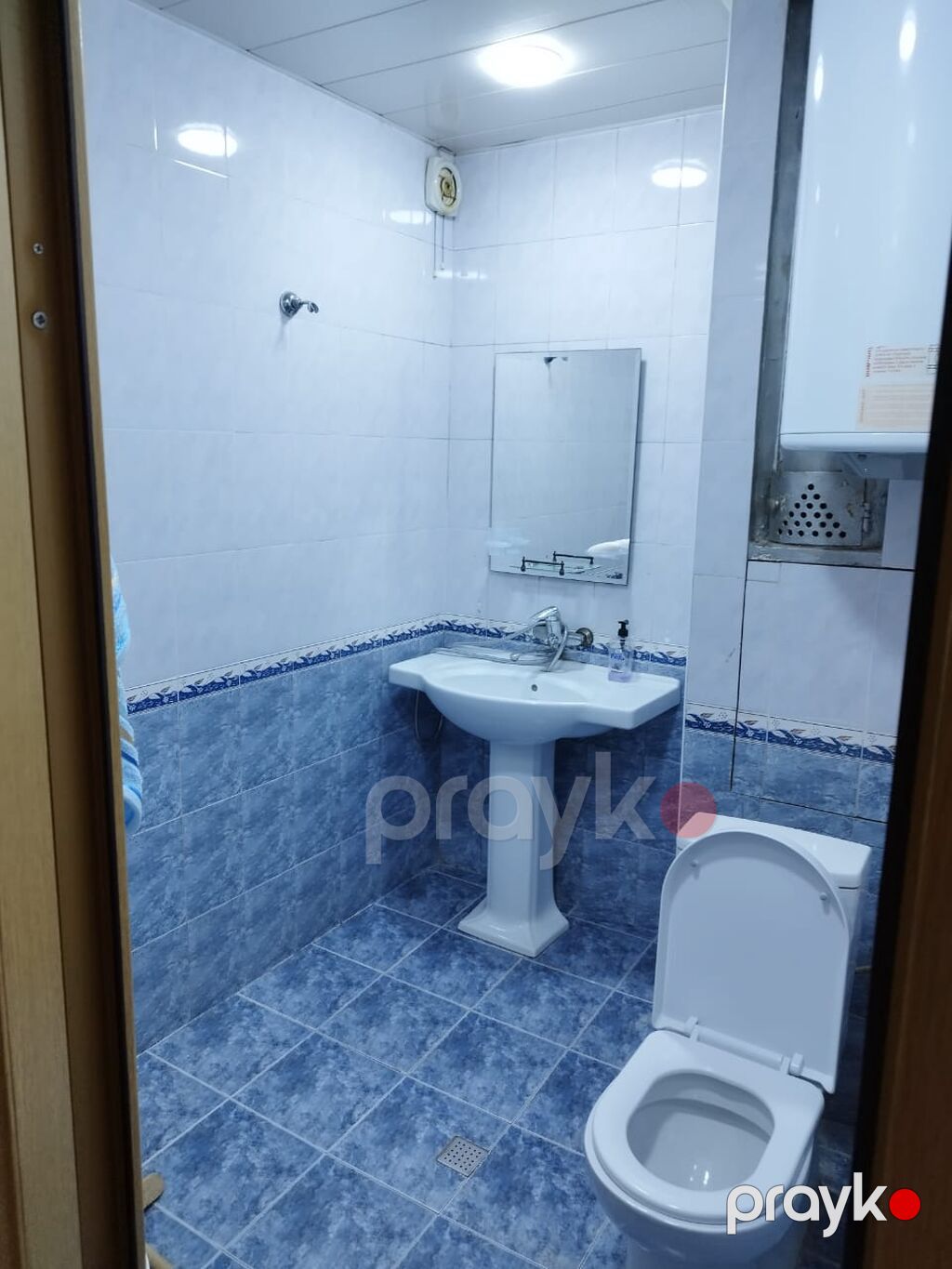 1 otaqlı mənzil – komfortlu planlama və mebellə - Geniş qonaq otağı — Mənzil, Bakı (9)