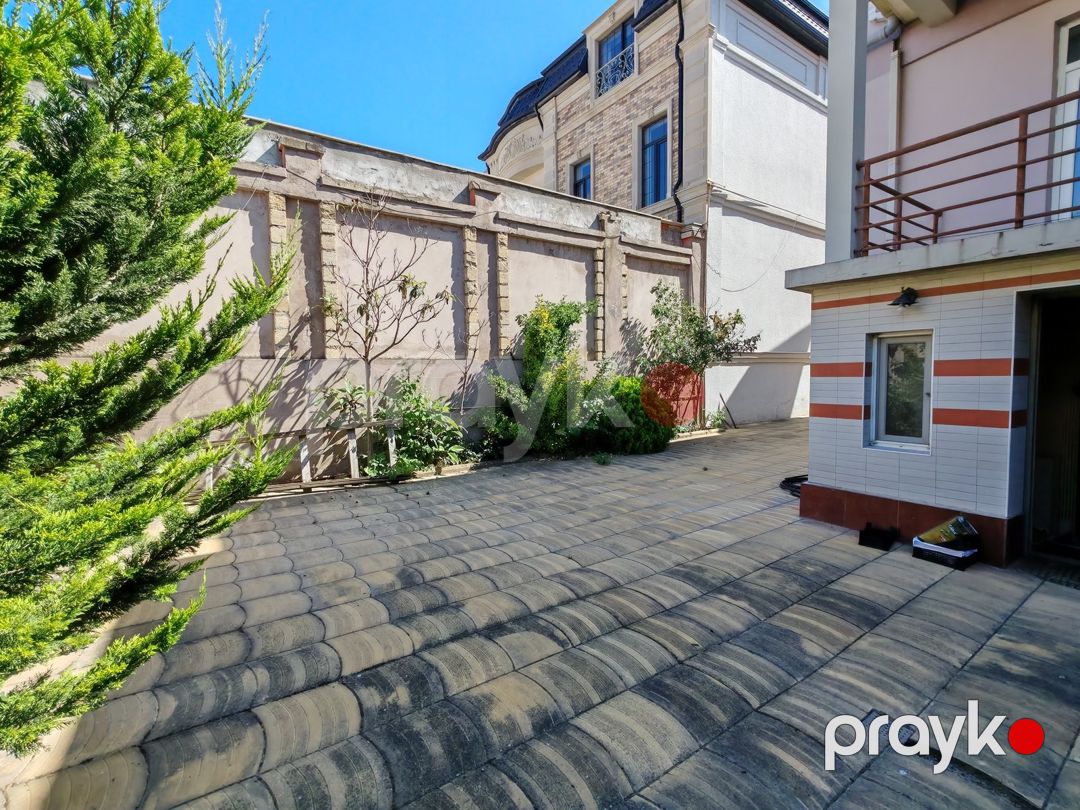 Satılır 12 otaqlı həyət evi/bağ evi 528 m² — Ev, villa, Bakı (7)